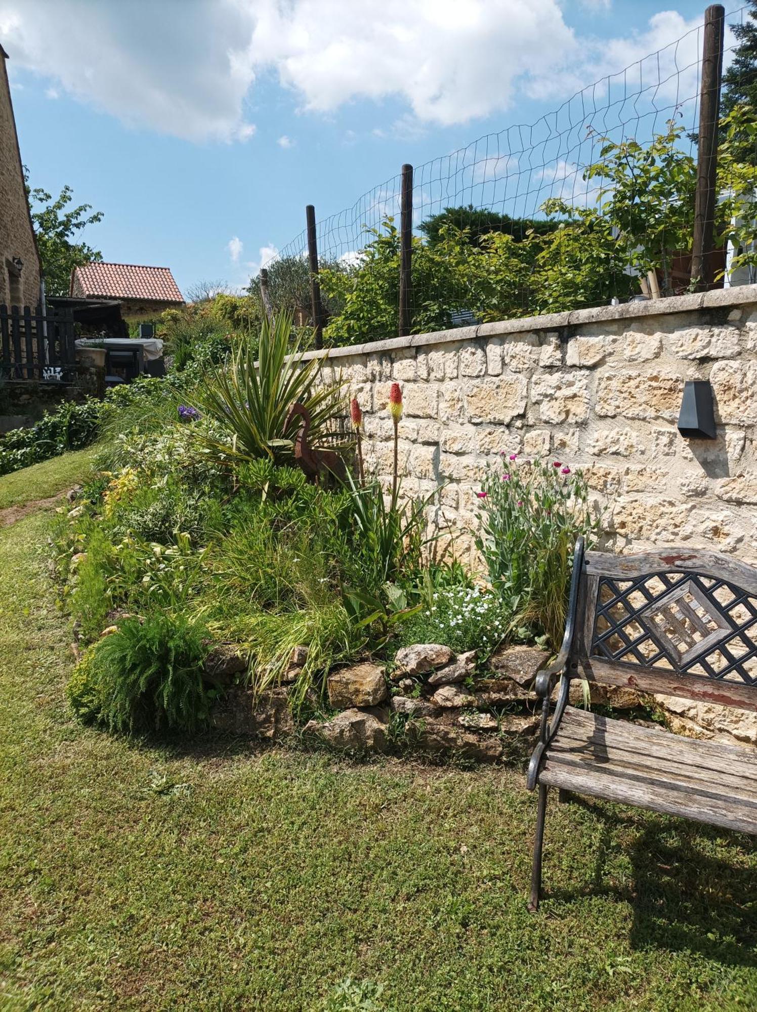 Le Clos de la Musardise - Gîtes de Charme avec Piscine Chauffée Salignac Eyvigues Exterior foto