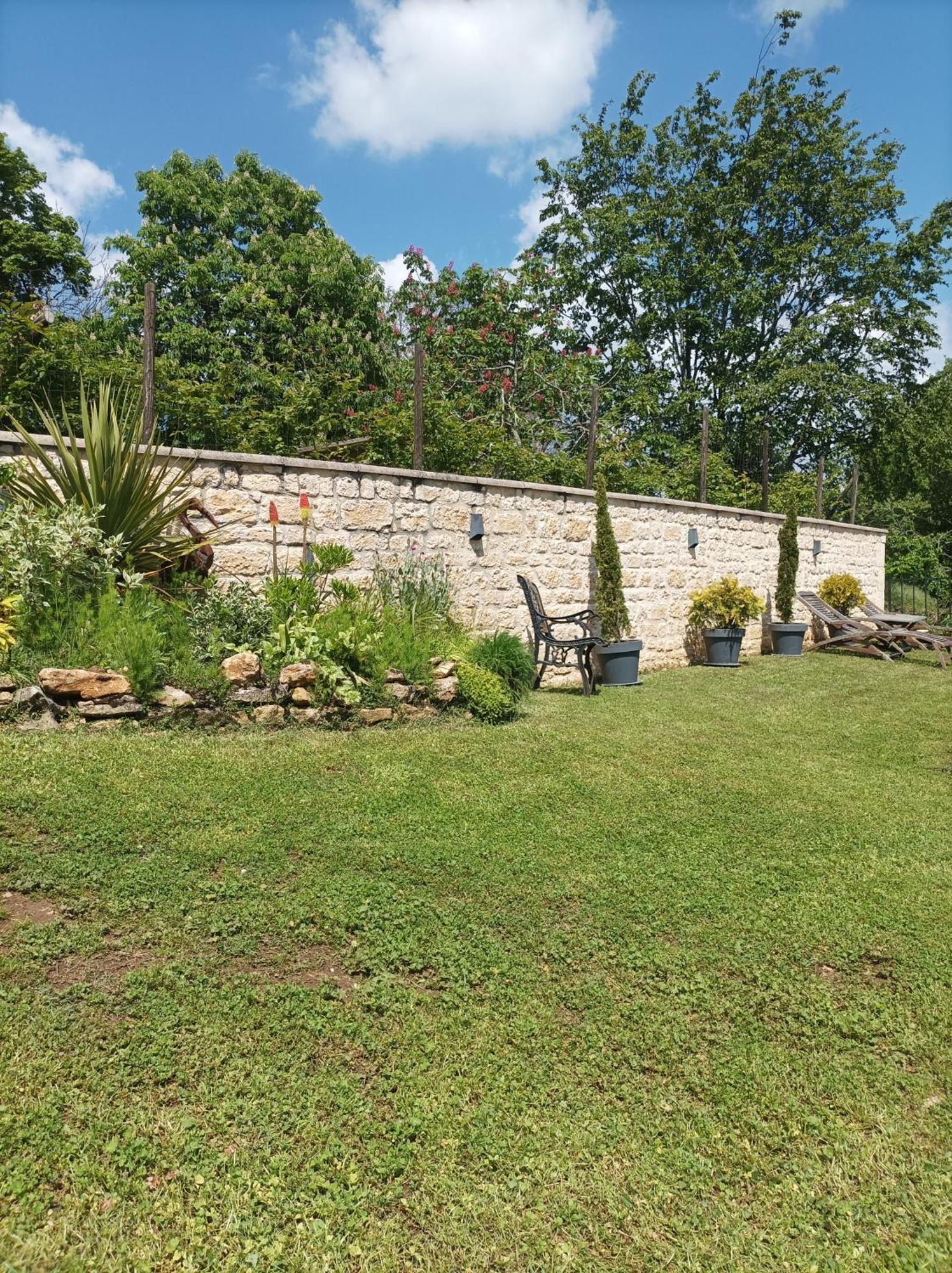 Le Clos de la Musardise - Gîtes de Charme avec Piscine Chauffée Salignac Eyvigues Exterior foto